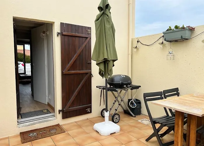 Hébergement de vacances Charmante Maison - Wifi Fibre, Parking, Terrasse - Port Et à Pied *